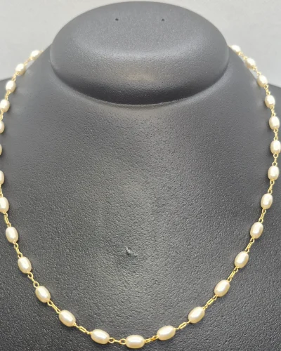 Colar de Pérolas Banhado a Ouro 18K Vallét