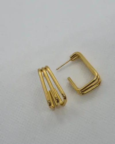 Argola Retangular Canelada Banhada a Ouro Vallét