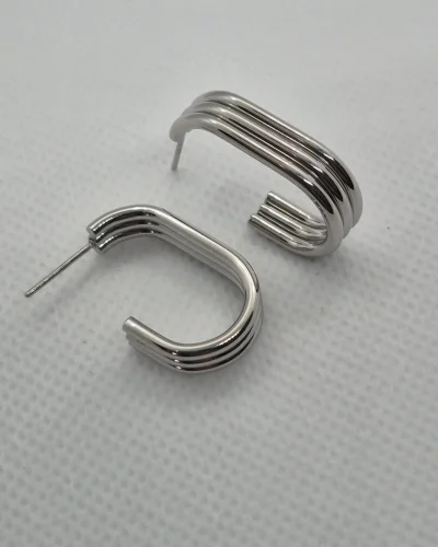 Argola Oval Canelada Banhada a Ouro Vallét